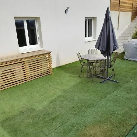 Rez-de-jardin Apartament *